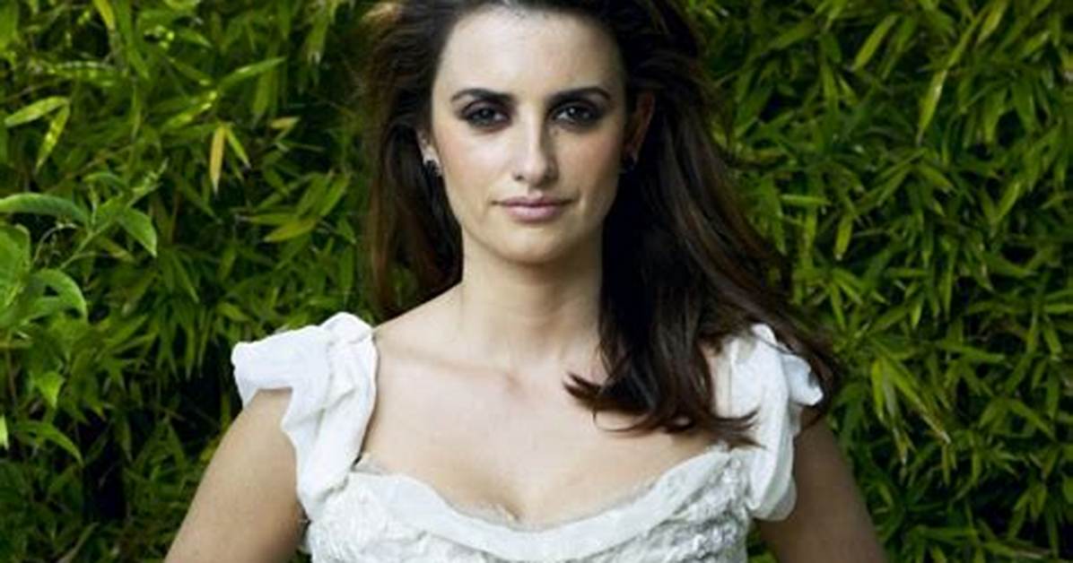 Pen%C3%A9Lope Cruz Net Worth 1200. Jpg