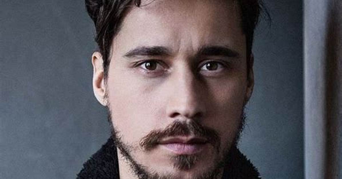 Peter Gadiot Net Worth