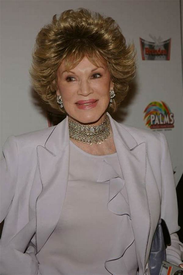 Phyllis Avery Net Worth