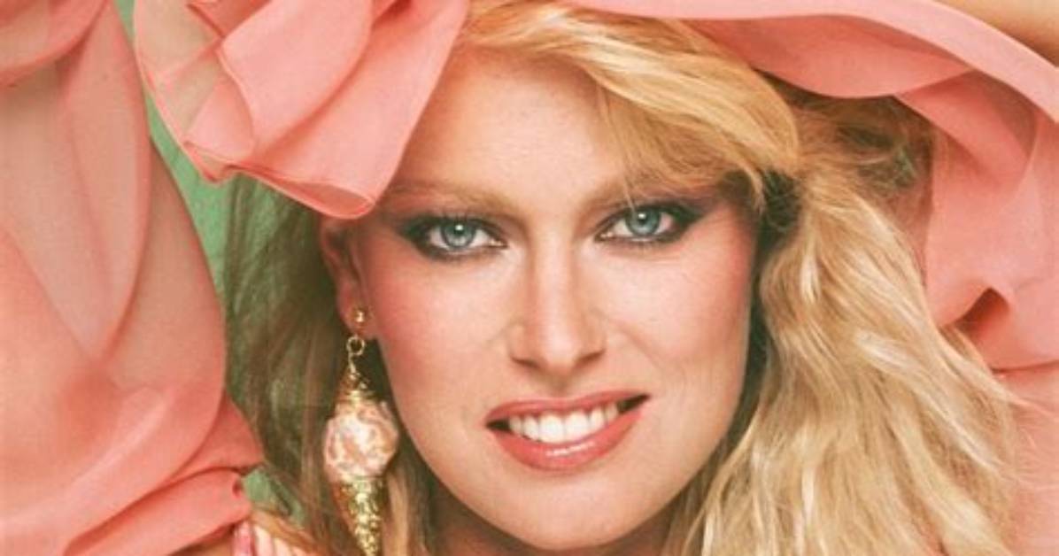 Randi Oakes Net Worth