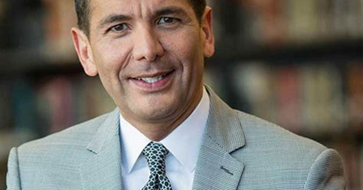 Robert Carmona-Borjas Net Worth