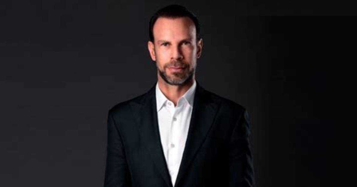 Roberto G%C3%B3Mez Net Worth 1200. Jpg