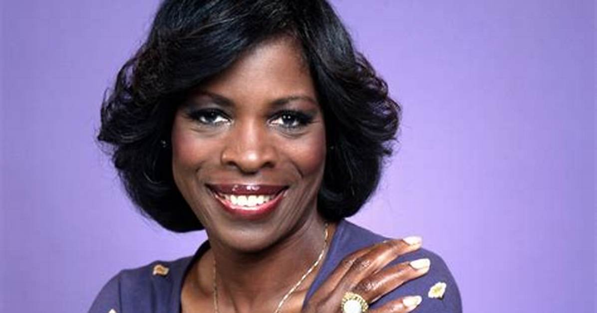 Roxie Young Net Worth