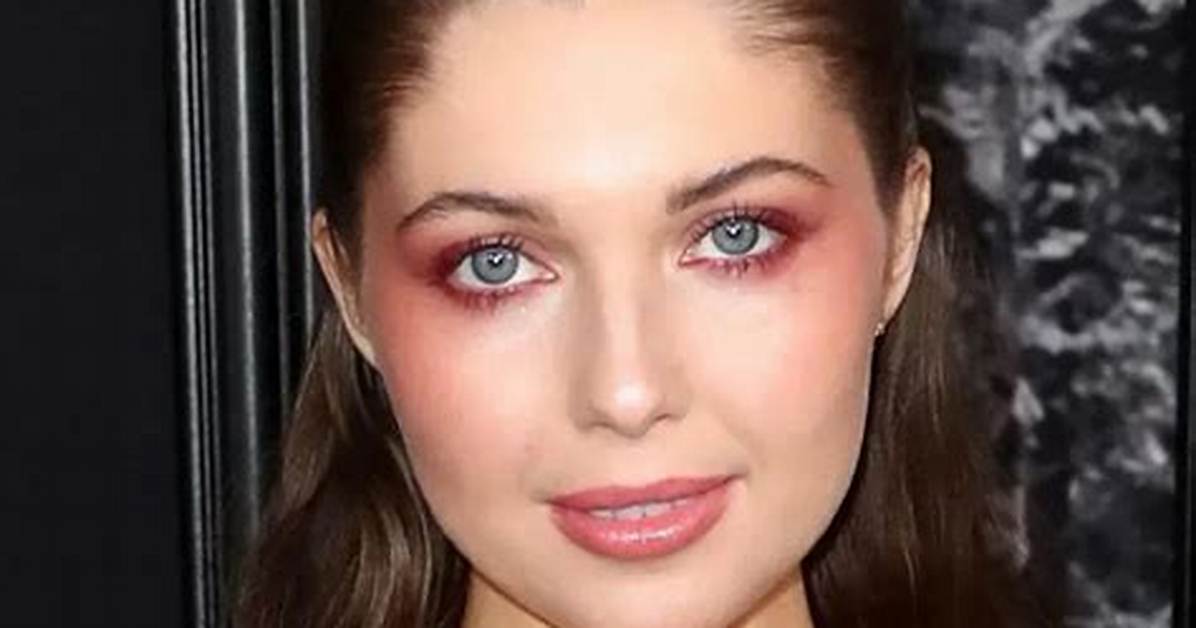 Sammi Hanratty Net Worth