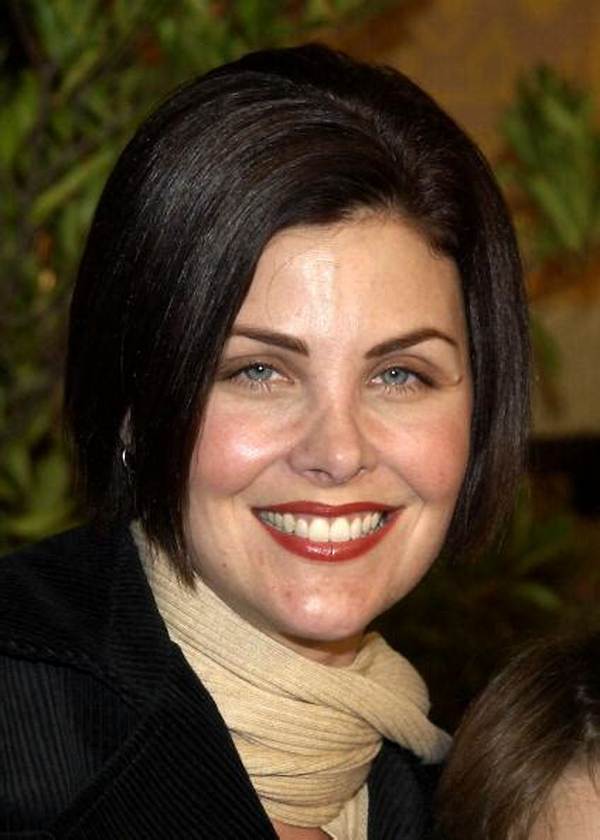 Sherilyn Fenn Net Worth