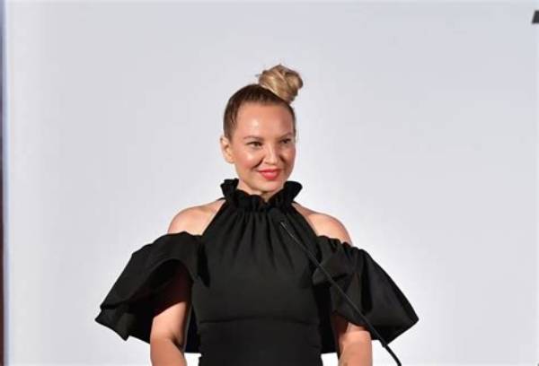 Sia Furler Net Worth