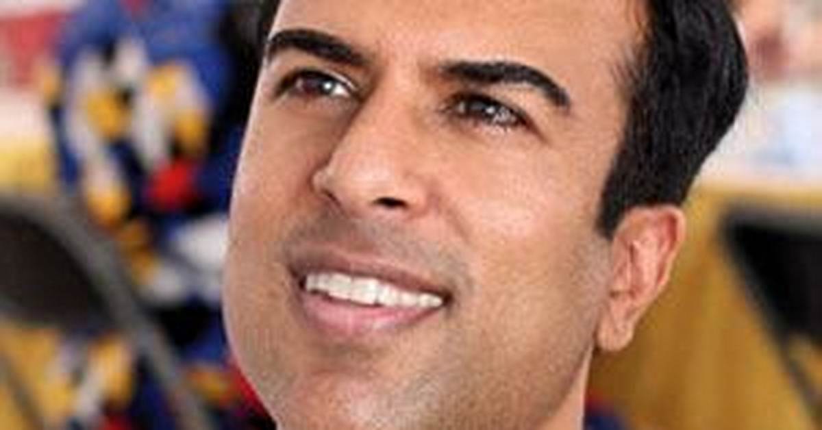 Soman Chainani Net Worth