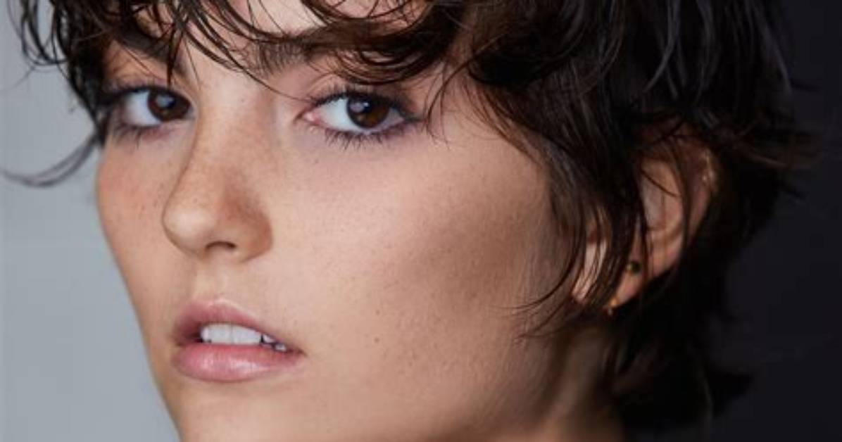 Sophia Woodward Net Worth