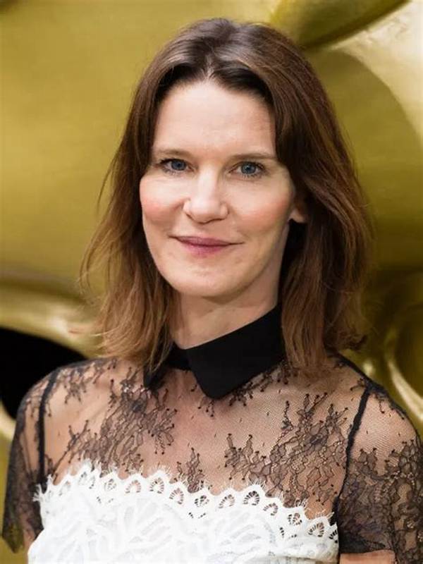 Susie Dent Net Worth