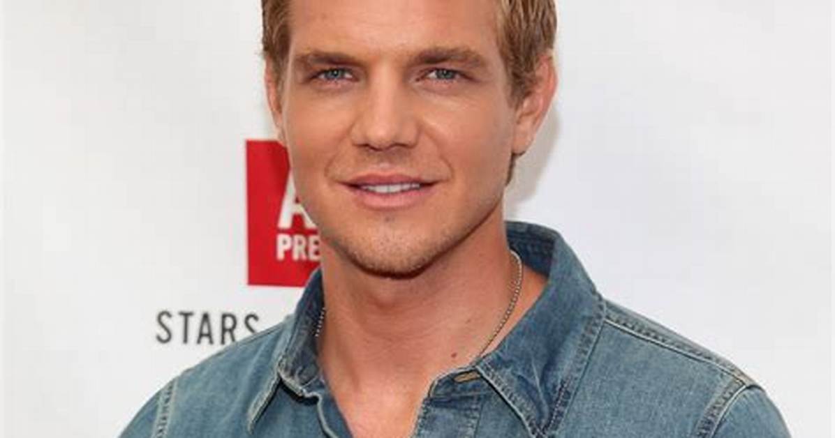 Taylor Handley Net Worth