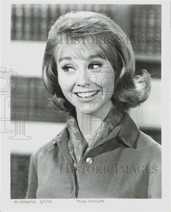 Vicky Albright Net Worth