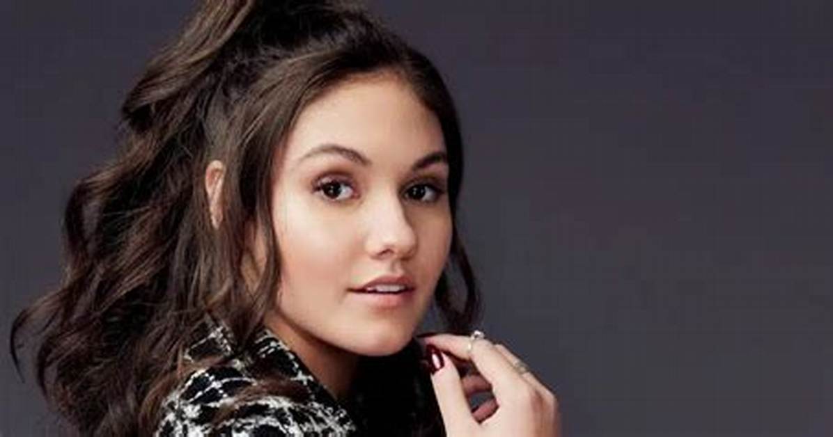 What Is Ronni Hawk Net Worth from “Stuck in the Middle”? Her Wiki: Boyfriend, Parents, Politics