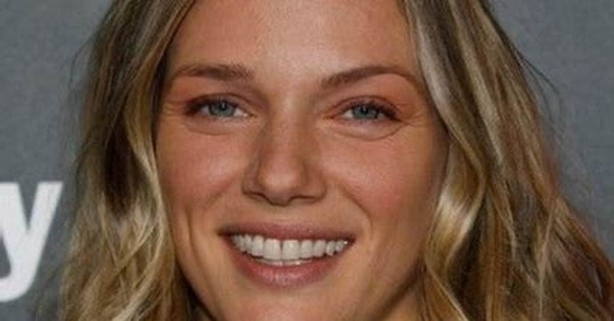 What’s Tracy Spiridakos Net Worth? Wiki, Bio, Ig, Age, Married, Husband
